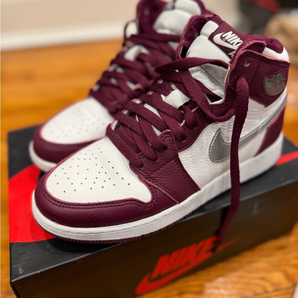 BRAND NEW AIR JORDAN 1 RETRO HIGH OG